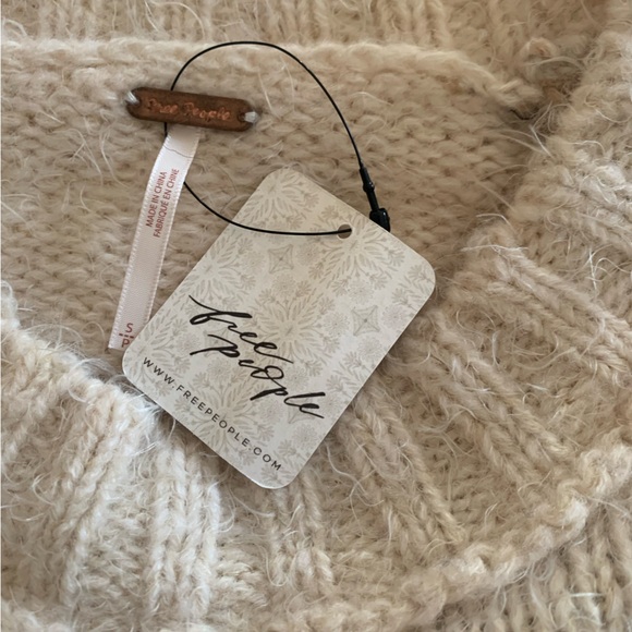 Free People Snowbird Sweater In Carmel Cannoli NWT - Picture 2 of 8